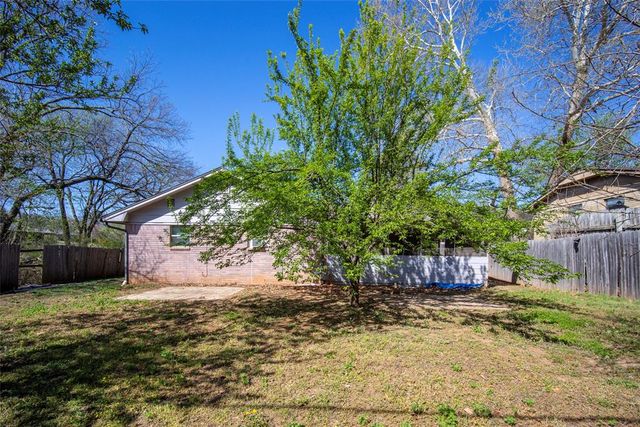 30 Seneca Drive, Shawnee, OK 74801