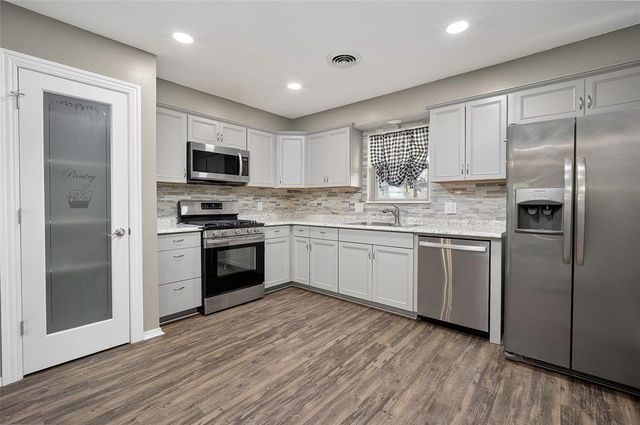 30 Seneca Drive, Shawnee, OK 74801