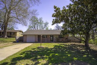 30 Seneca Drive, Shawnee, OK 74801