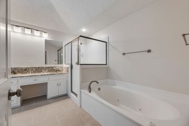 9021 Lakepointe Avenue, Rowlett, TX 75088