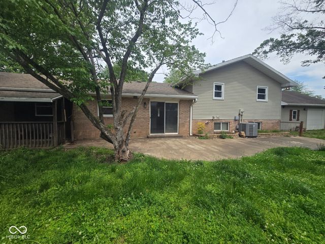 6567 Heather Lane, Terre Haute, IN 47805