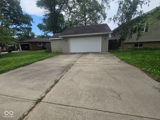 6567 Heather Lane, Terre Haute, IN 47805