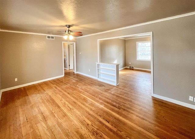 208 E 14th Street, Edmond, OK 73034