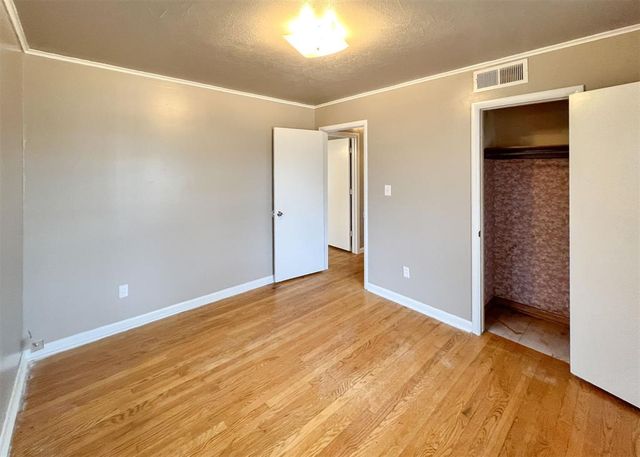 208 E 14th Street, Edmond, OK 73034