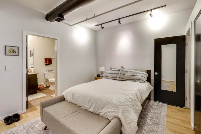 1118 W Fulton Street 201, Chicago, IL 60607