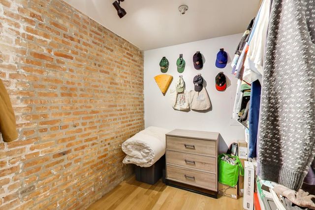 1118 W Fulton Street 201, Chicago, IL 60607