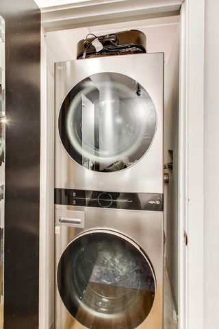 1118 W Fulton Street 201, Chicago, IL 60607