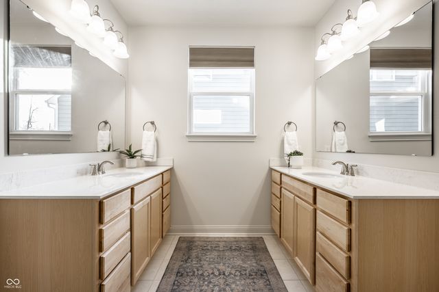 9591 Summerton Drive, Fishers, IN 46037