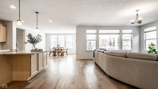 9591 Summerton Drive, Fishers, IN 46037