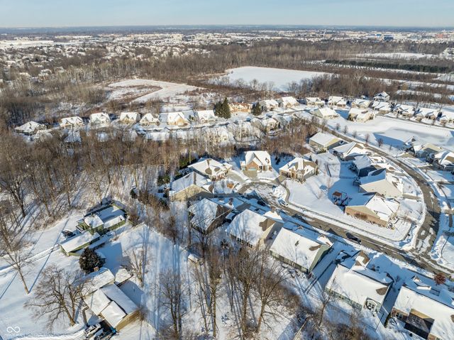 9591 Summerton Drive, Fishers, IN 46037