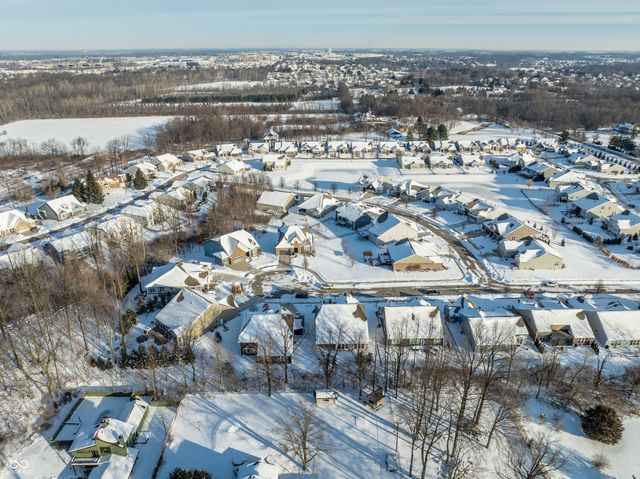 9591 Summerton Drive, Fishers, IN 46037