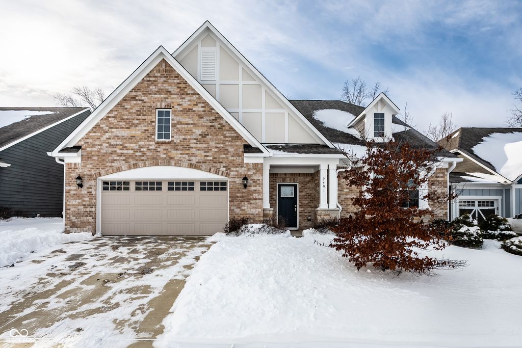 9591 Summerton Drive, Fishers, IN 46037