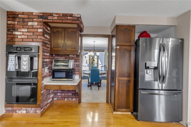 1312 Ivygreen Court, North Tonawanda, NY 14120