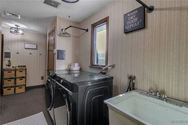 1312 Ivygreen Court, North Tonawanda, NY 14120