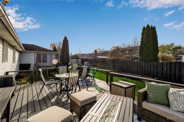 1312 Ivygreen Court, North Tonawanda, NY 14120