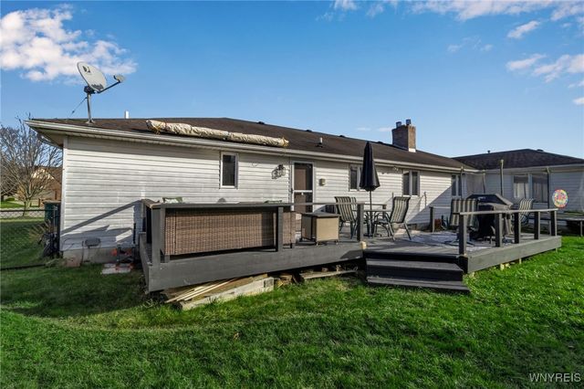 1312 Ivygreen Court, North Tonawanda, NY 14120