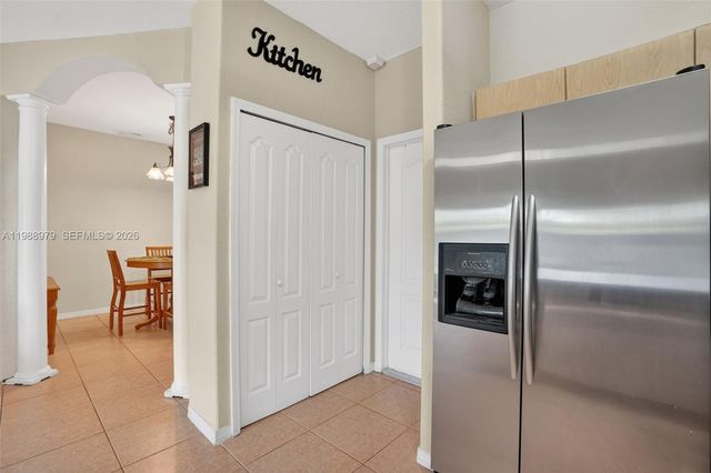 14490 SW 180th St, Miami, FL 33177
