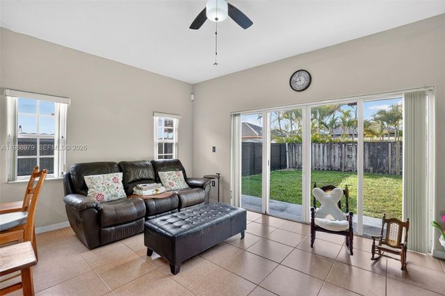 14490 SW 180th St, Miami, FL 33177