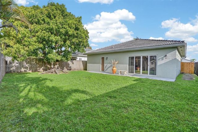 14490 SW 180th St, Miami, FL 33177
