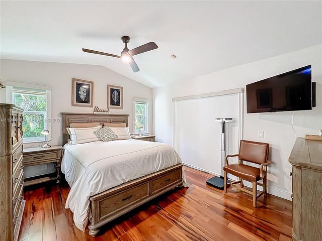 1536 Presidio Dr, Weston, FL 33327