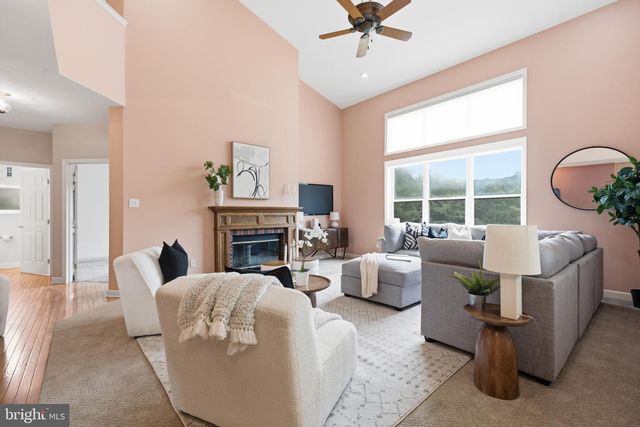 1222 INDIAN TRAIL DR, Downingtown, PA 19335
