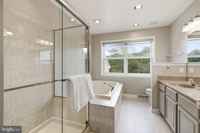 1222 INDIAN TRAIL DR, Downingtown, PA 19335