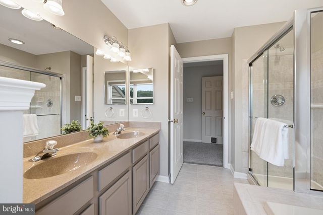 1222 INDIAN TRAIL DR, Downingtown, PA 19335