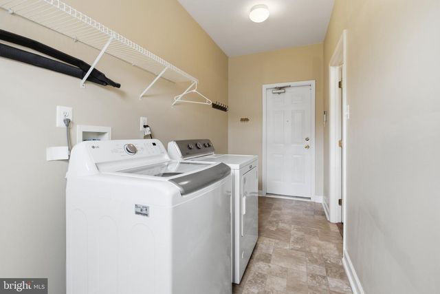 1222 INDIAN TRAIL DR, Downingtown, PA 19335