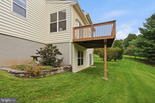 1222 INDIAN TRAIL DR, Downingtown, PA 19335