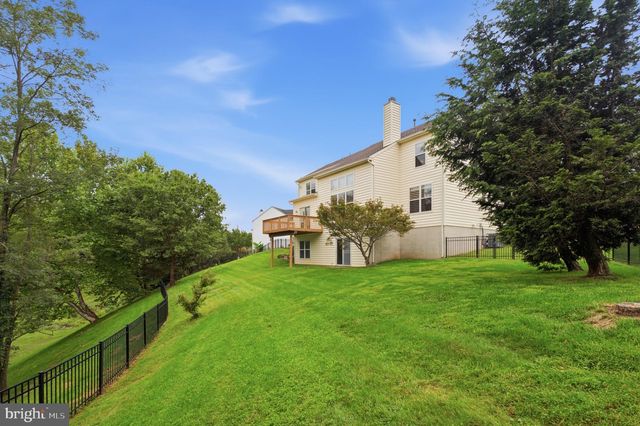 1222 INDIAN TRAIL DR, Downingtown, PA 19335