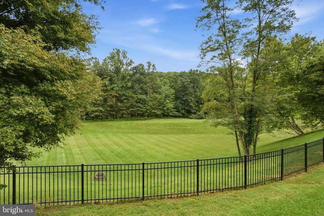 1222 INDIAN TRAIL DR, Downingtown, PA 19335