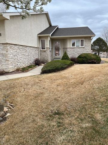 4846 Seasons View, Pueblo, CO 81008