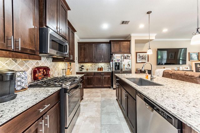 403 Marina View Drive, Webster, TX 77598