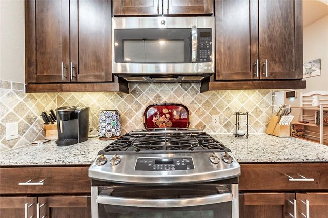 403 Marina View Drive, Webster, TX 77598