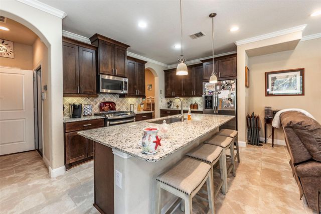403 Marina View Drive, Webster, TX 77598