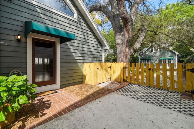 3115 W FAIR OAKS AVENUE, Tampa, FL 33611