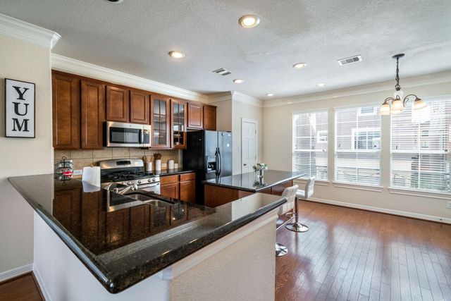 3210 Clearview Circle, Houston, TX 77025