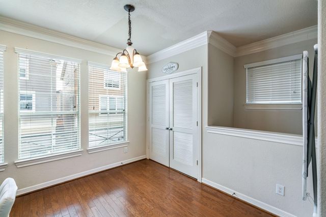 3210 Clearview Circle, Houston, TX 77025