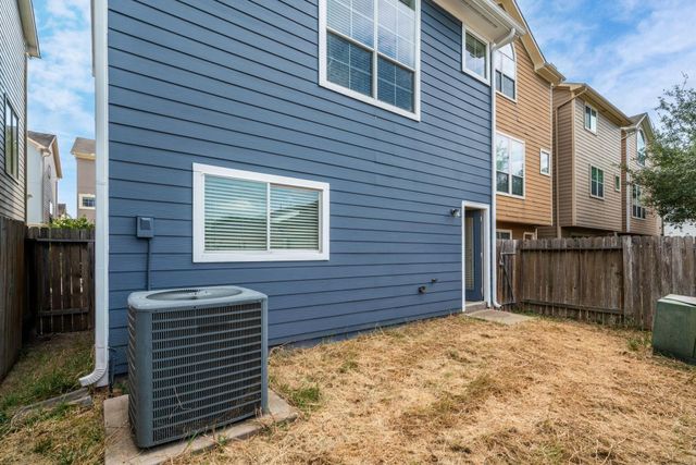 3210 Clearview Circle, Houston, TX 77025