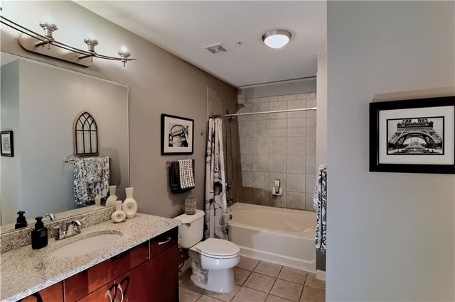 400 W Peachtree NW Street 3216, Atlanta, GA 30308