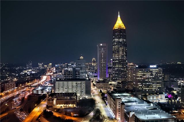 400 W Peachtree NW Street 3216, Atlanta, GA 30308