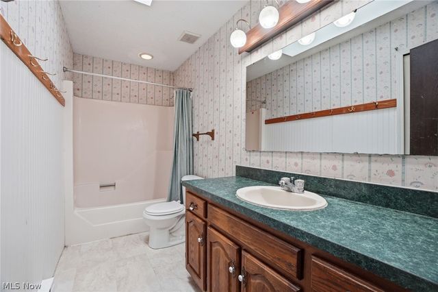 434 State Road, Geneva, OH 44041