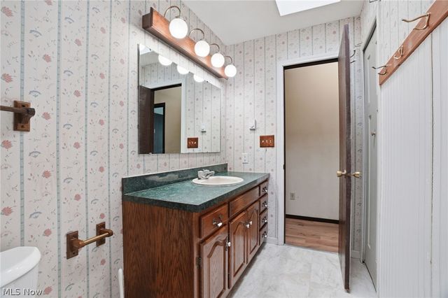 434 State Road, Geneva, OH 44041