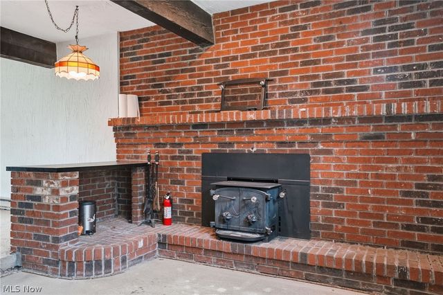 434 State Road, Geneva, OH 44041