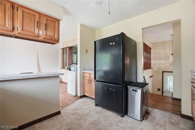 434 State Road, Geneva, OH 44041