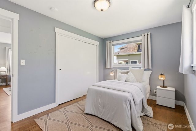 6825 Linden Avenue N, Seattle, WA 98103