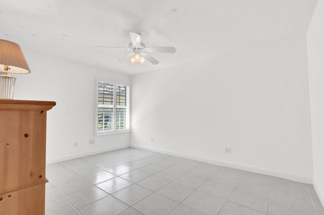 5181 Magnolia Bay Circle, Palm Beach Gardens, FL 33418