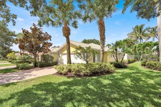 5181 Magnolia Bay Circle, Palm Beach Gardens, FL 33418