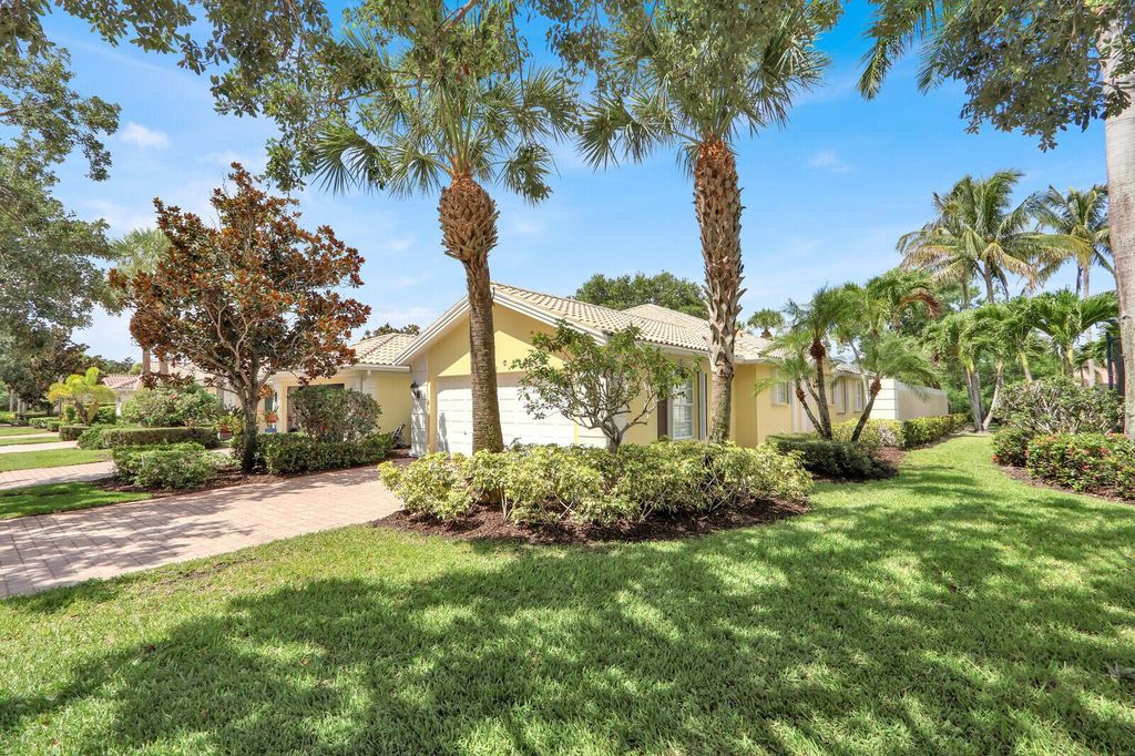 5181 Magnolia Bay Circle, Palm Beach Gardens, FL 33418