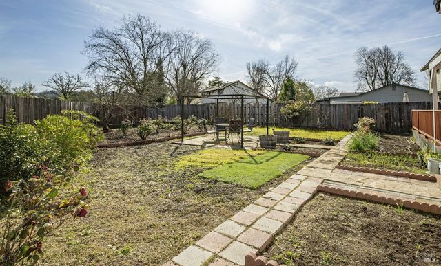 5036 Algiers Ave, Santa Rosa, CA 95409